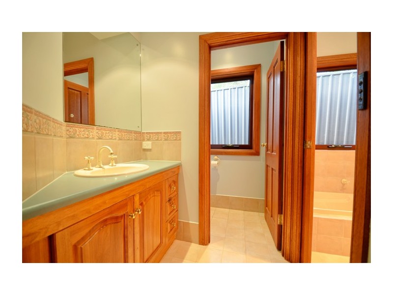 5 Lusitano Court, Woodcroft SA 5162