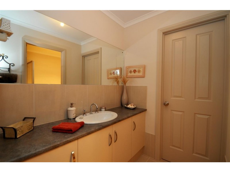 4 Miranda Place, Seaford Meadows SA 5169