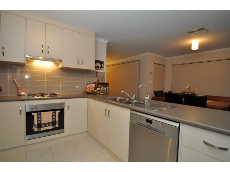 4 Miranda Place, Seaford Meadows SA 5169