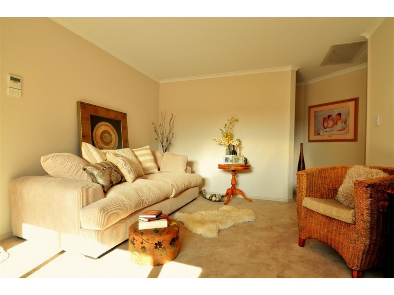 4 Miranda Place, Seaford Meadows SA 5169