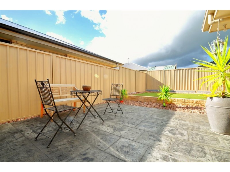 4 Miranda Place, Seaford Meadows SA 5169