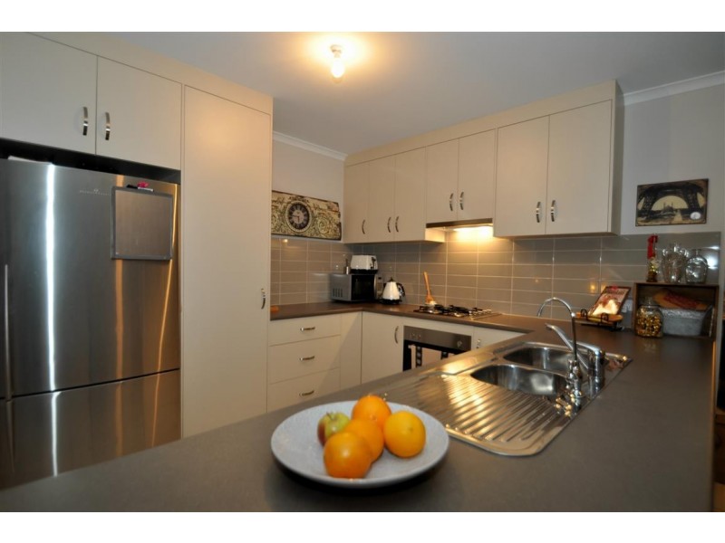 4 Miranda Place, Seaford Meadows SA 5169