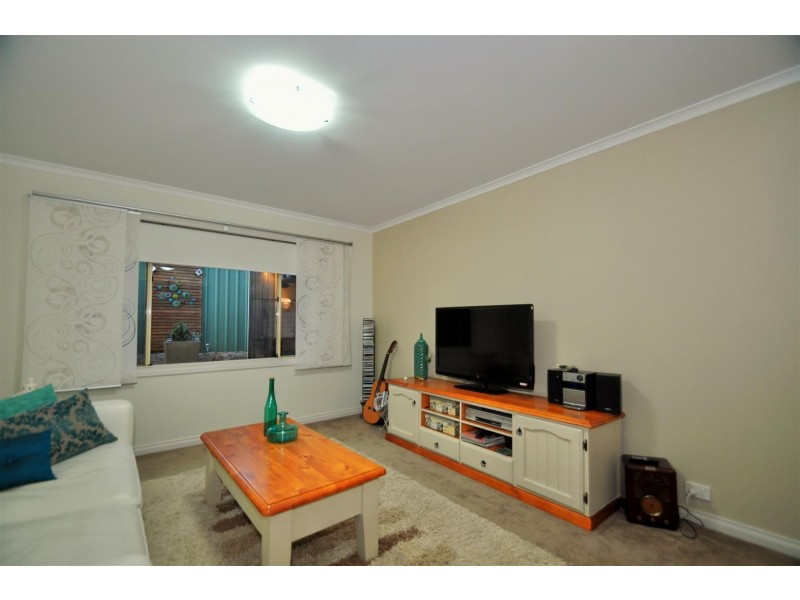 80 Elizabeth Crescent, Hallett Cove SA 5158