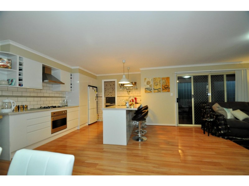 80 Elizabeth Crescent, Hallett Cove SA 5158