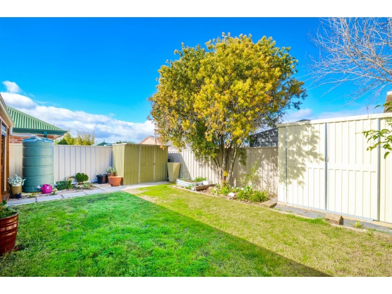 6 Phyllis Court, Trott Park SA 5158