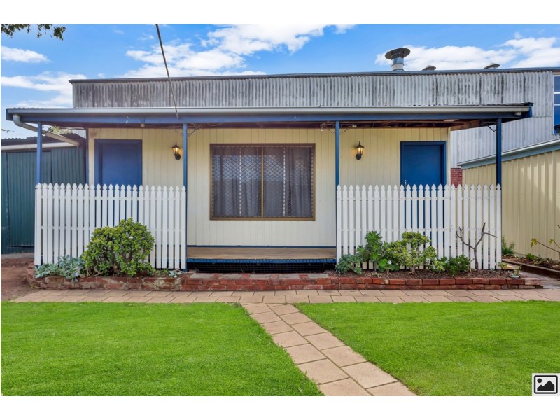 3 Coombe Street, Ovingham SA 5082