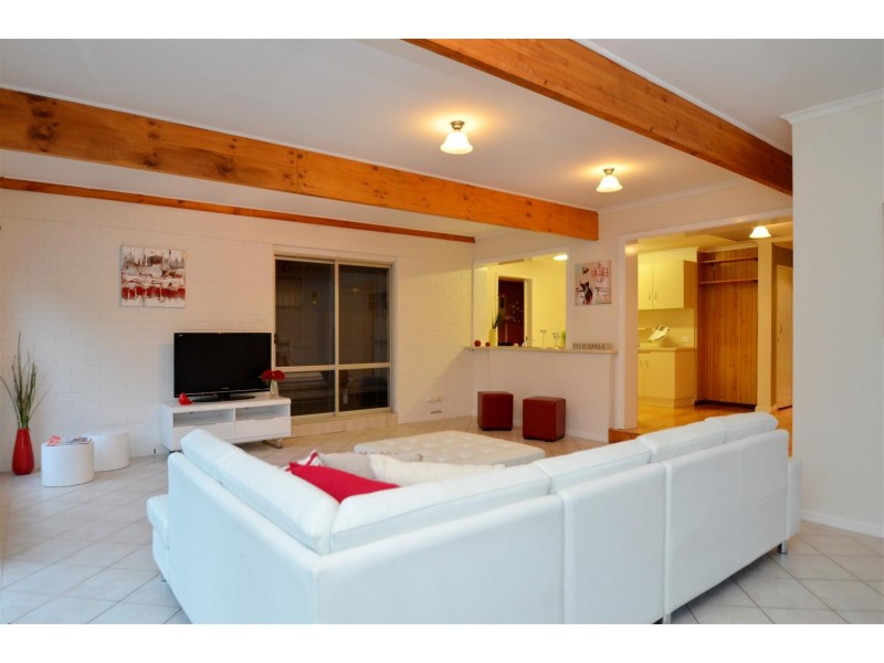 22 Alison Drive, Happy Valley SA 5159