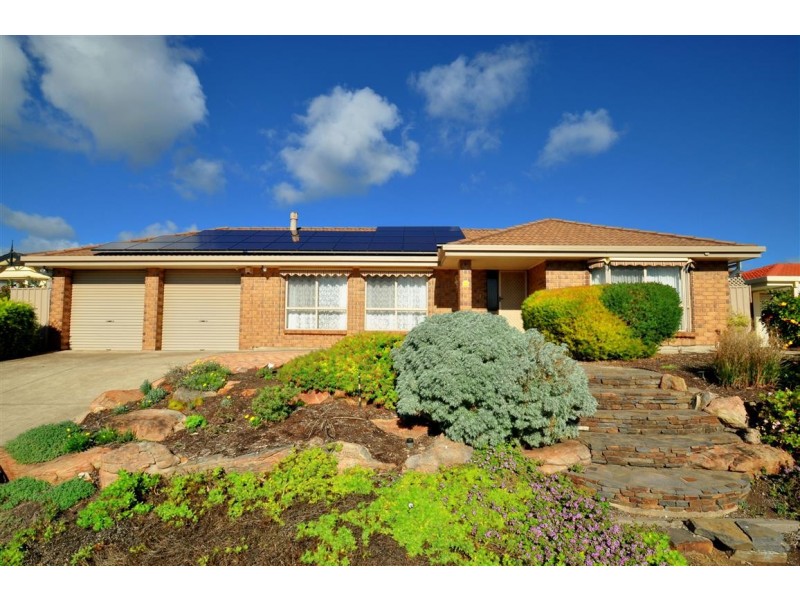 2 Sandalwood Grove, Woodcroft SA 5162