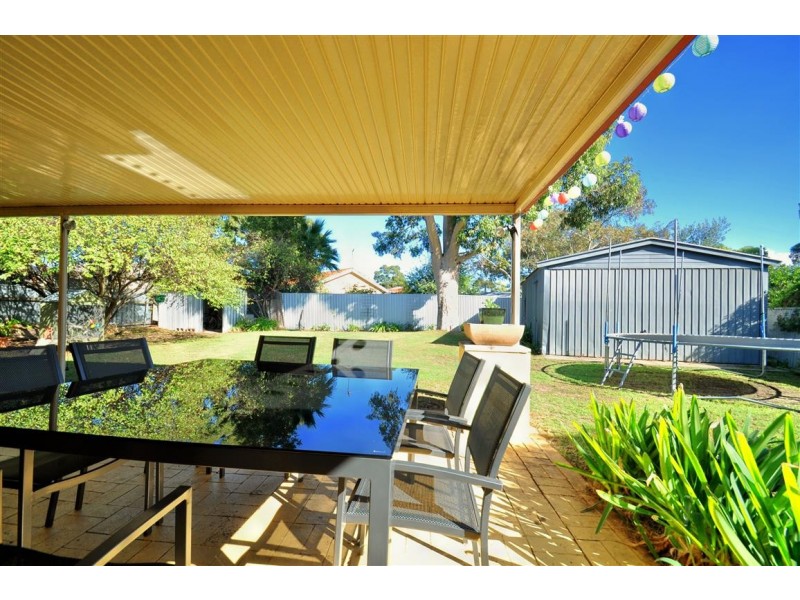 12 Heather Road, Happy Valley SA 5159