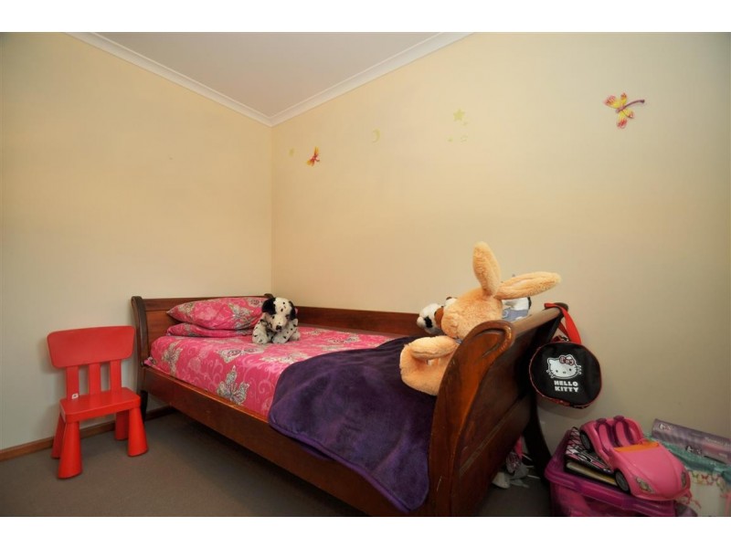 10 McHarg Road, Happy Valley SA 5159