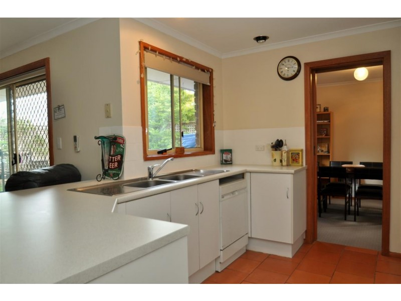 10 McHarg Road, Happy Valley SA 5159