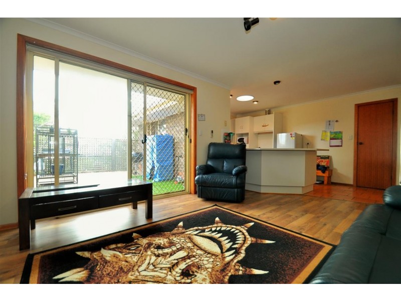 10 McHarg Road, Happy Valley SA 5159