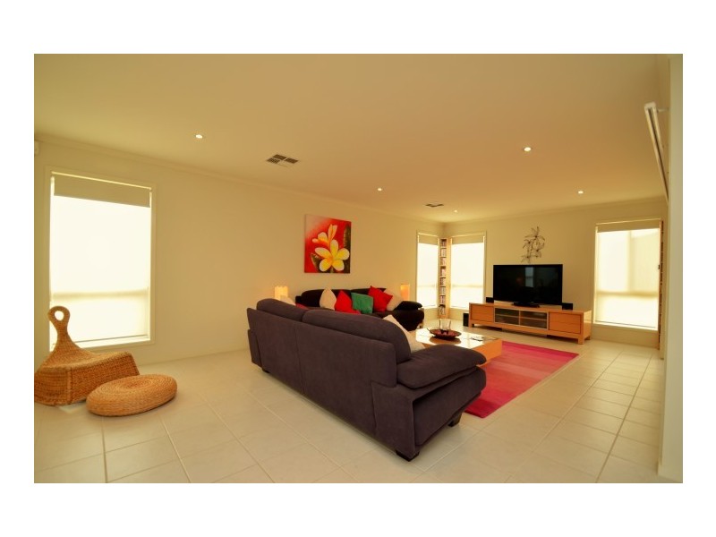 29 Antonio Street, Huntfield Heights SA 5163