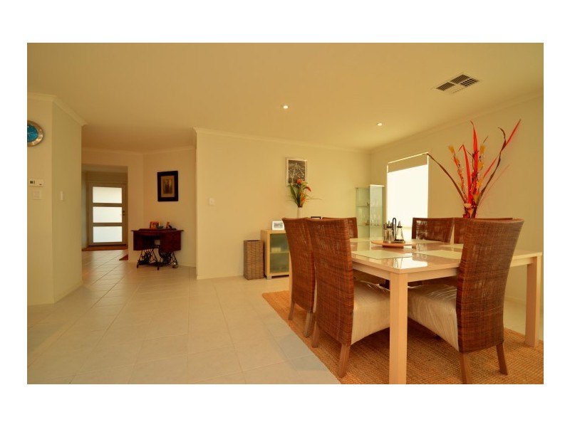 29 Antonio Street, Huntfield Heights SA 5163