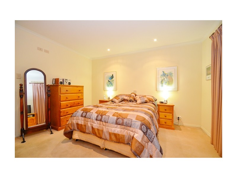 24 Perry Street, Mclaren Vale SA 5171