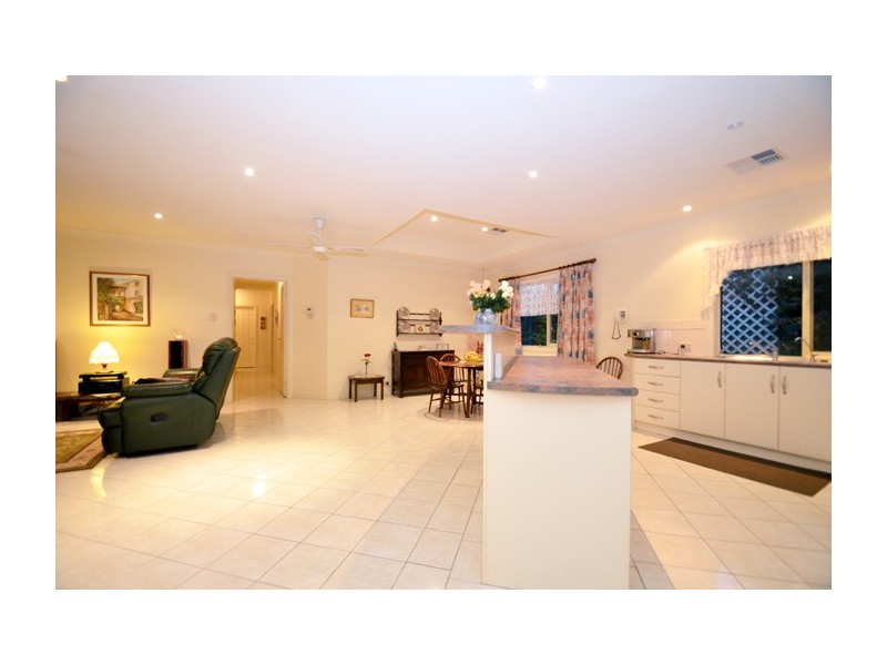 24 Perry Street, Mclaren Vale SA 5171