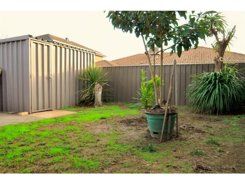19 Meadfoot Close, Moana SA 5169