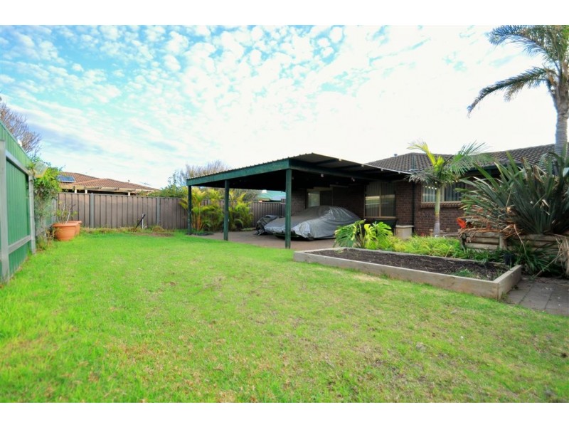 19 Meadfoot Close, Moana SA 5169