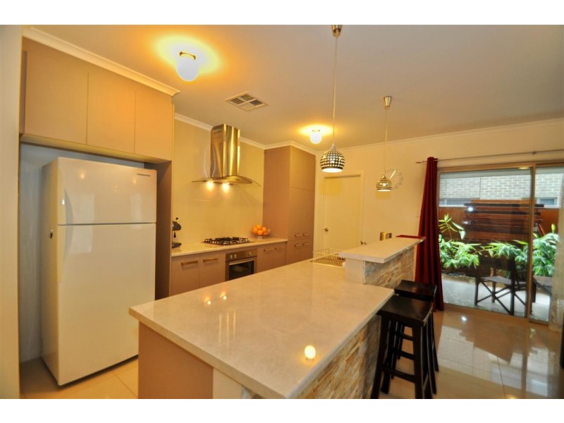 4 Arkle Place, Woodcroft SA 5162