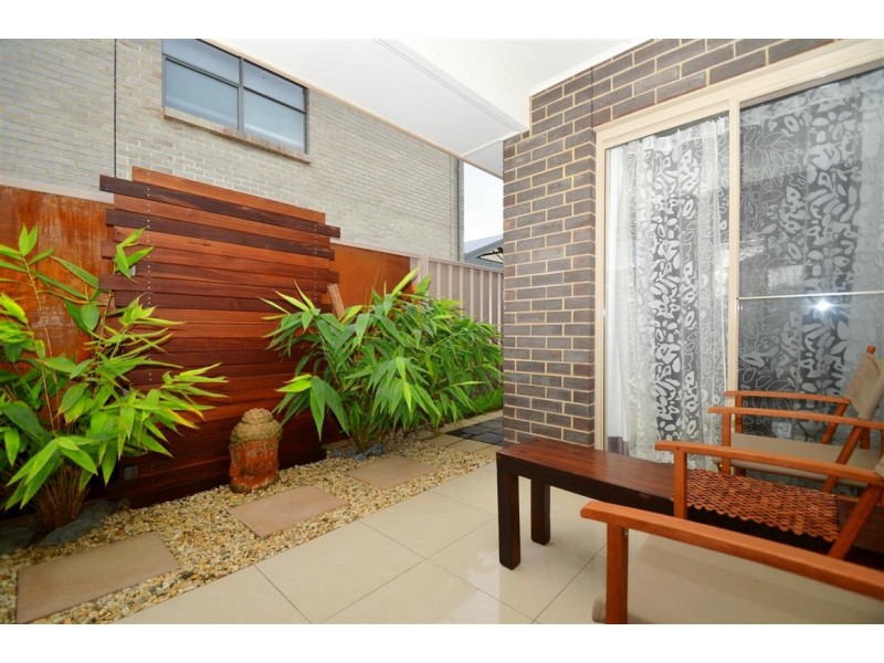 4 Arkle Place, Woodcroft SA 5162