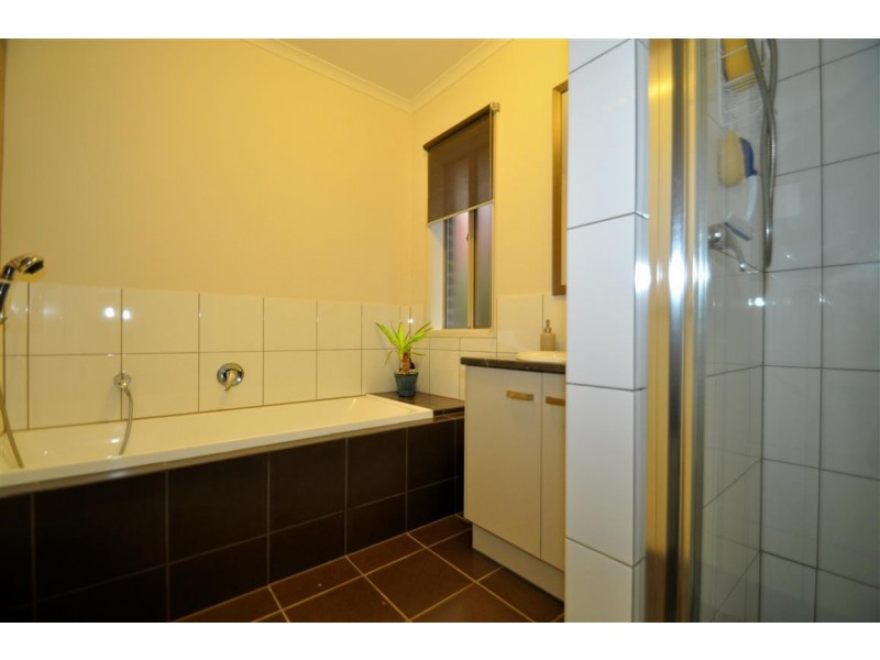 4 Arkle Place, Woodcroft SA 5162