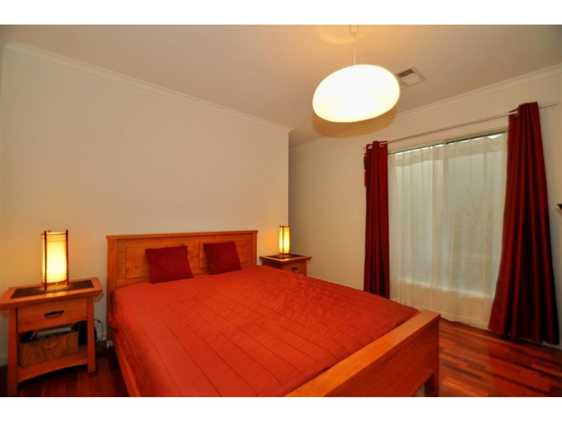 4 Arkle Place, Woodcroft SA 5162