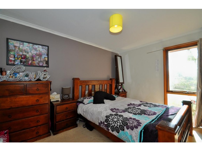 9 Troutbeck Crescent, Huntfield Heights SA 5163