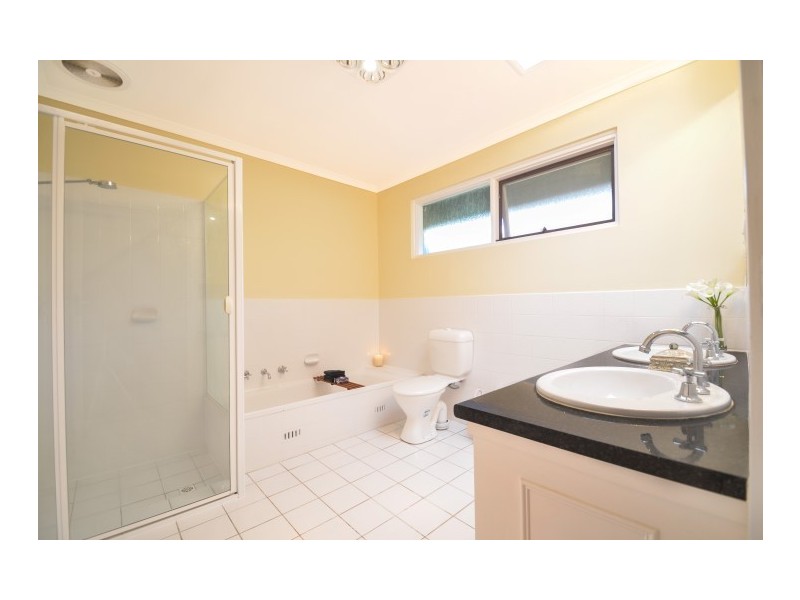 43 Tatiara Road, Happy Valley SA 5159