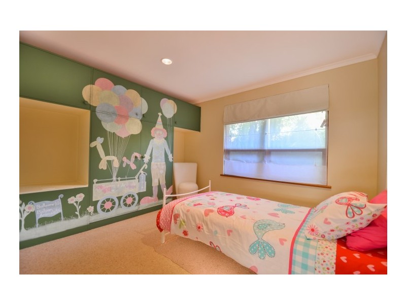 43 Tatiara Road, Happy Valley SA 5159