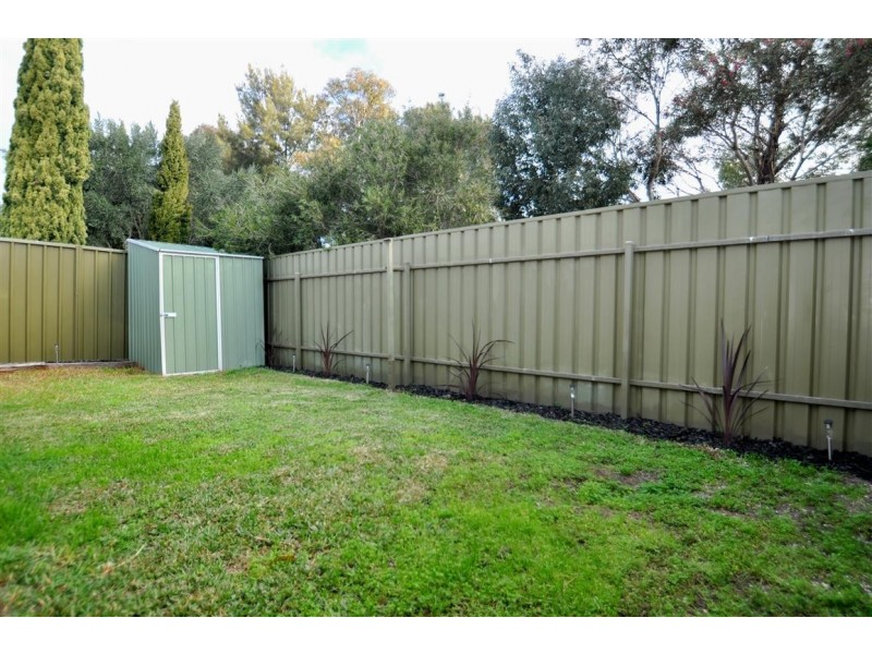 6 Madigan Crescent, Woodcroft SA 5162