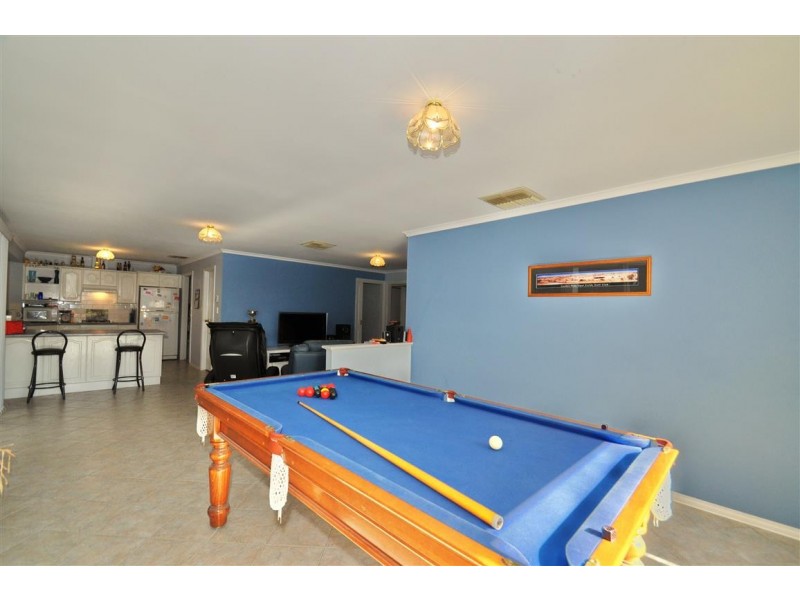3 Perin Avenue, Woodcroft SA 5162