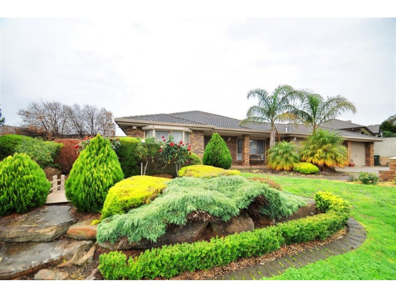 3 Perin Avenue, Woodcroft SA 5162