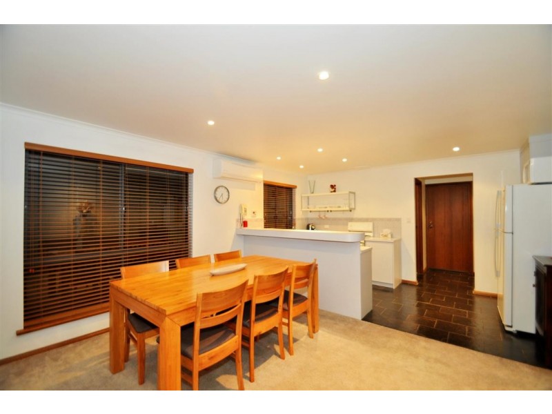 1 Barossa Way, Woodcroft SA 5162