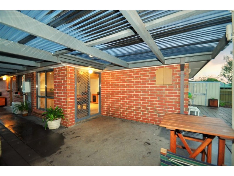 1 Barossa Way, Woodcroft SA 5162