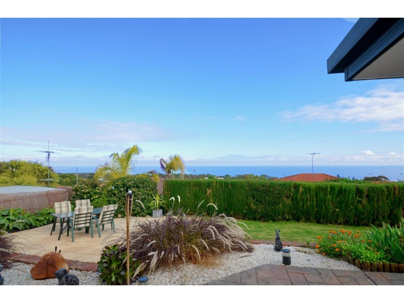 39 Kurrambi Crescent, Hallett Cove SA 5158
