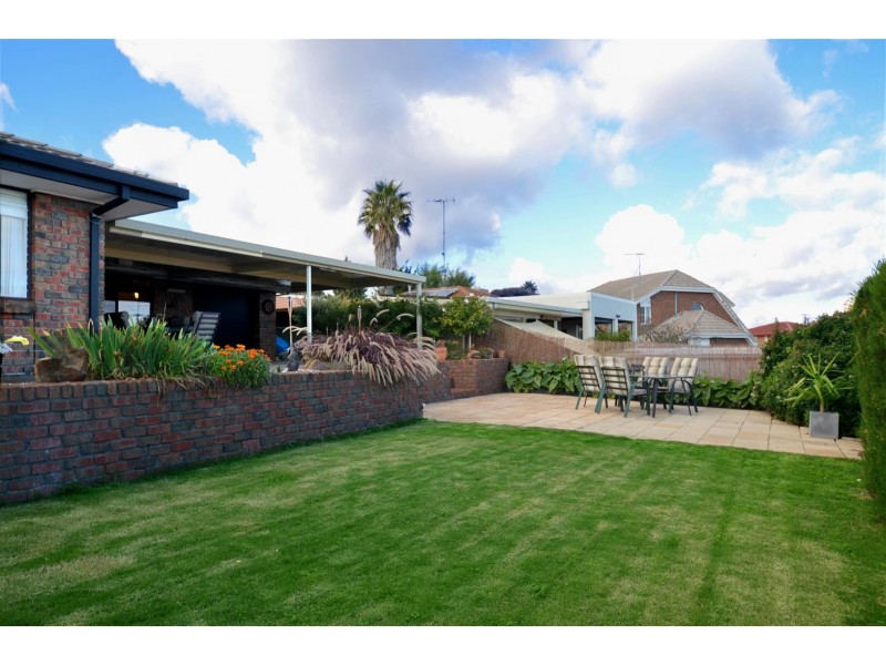 39 Kurrambi Crescent, Hallett Cove SA 5158