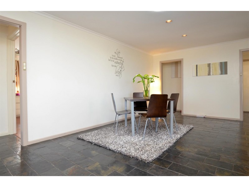 39 Kurrambi Crescent, Hallett Cove SA 5158