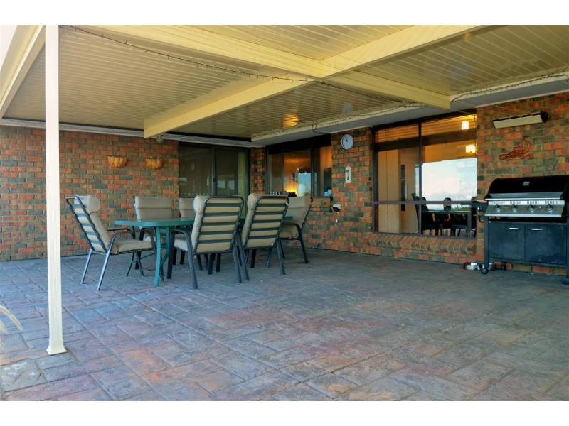 39 Kurrambi Crescent, Hallett Cove SA 5158