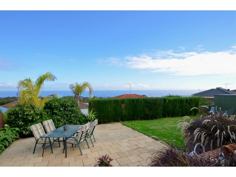 39 Kurrambi Crescent, Hallett Cove SA 5158