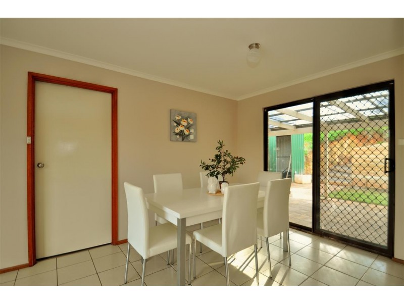 6 Seaview Court, Morphett Vale SA 5162