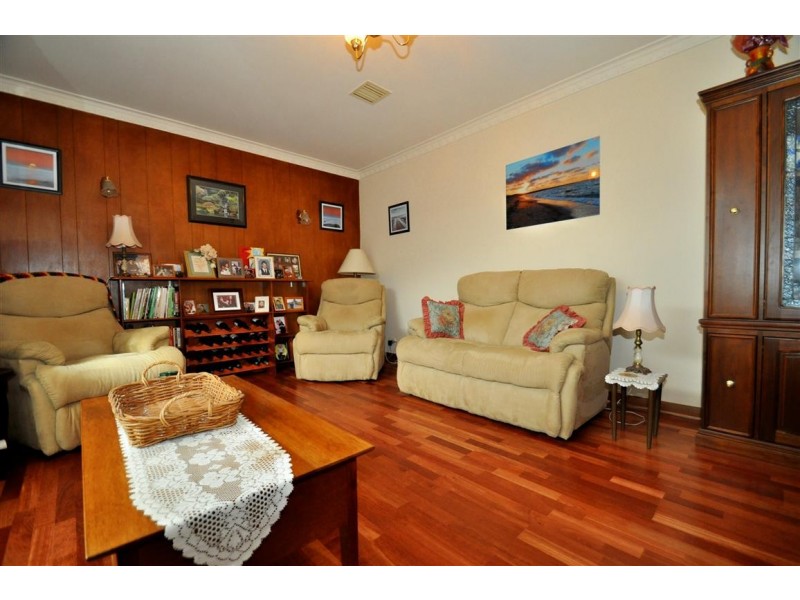 17 Huron Grove, West Lakes SA 5021