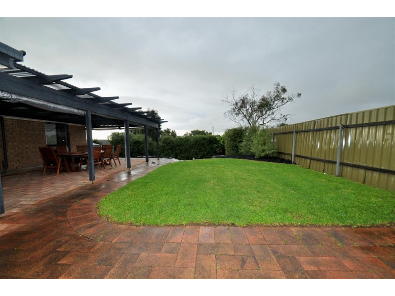 16 Jaimey Grove, Aberfoyle Park SA 5159