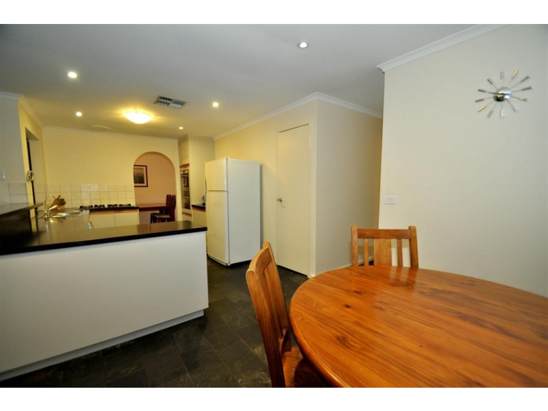 16 Jaimey Grove, Aberfoyle Park SA 5159