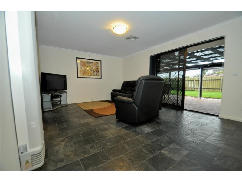 16 Jaimey Grove, Aberfoyle Park SA 5159