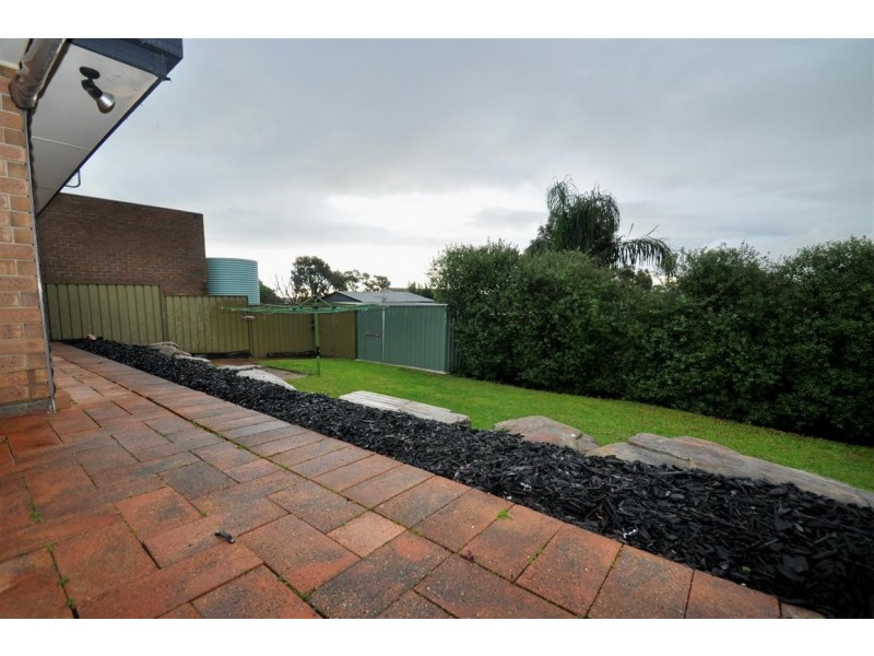 16 Jaimey Grove, Aberfoyle Park SA 5159