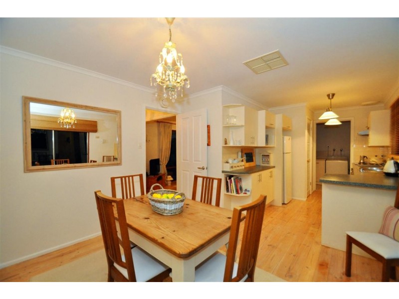 8 Quamby Court, Happy Valley SA 5159