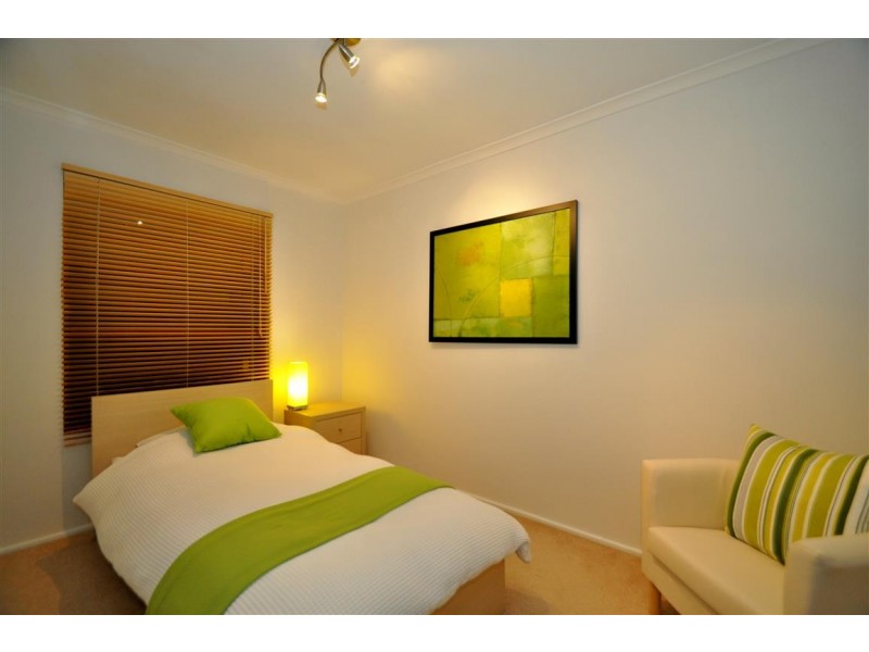 8 Quamby Court, Happy Valley SA 5159