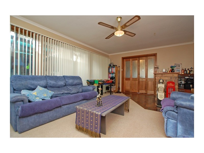 5 Vine Crescent, Happy Valley SA 5159