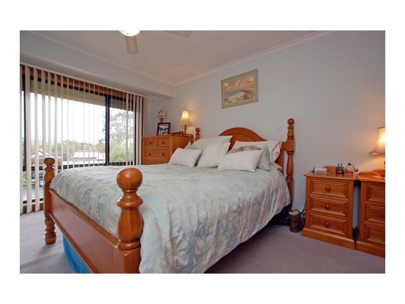 5 Vine Crescent, Happy Valley SA 5159