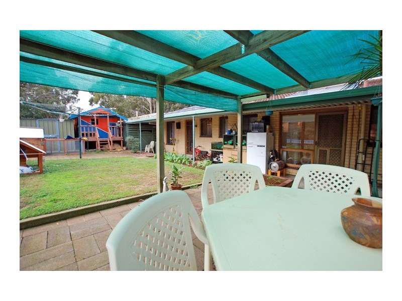 5 Vine Crescent, Happy Valley SA 5159